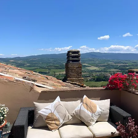 Apartamento La Terrazza Sul Verde, Vista Mozzafiato In Pieno Centro Todi